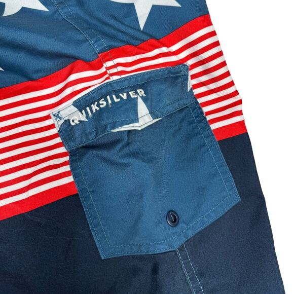 Quiksilver Boys American Flag Boardshorts 26 Blue Red White Stripe Stars Swim - Picture 4 of 5